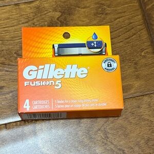 🌈2 for $20 Gillette Fusion5 Razor Cartridges- 4 pack
